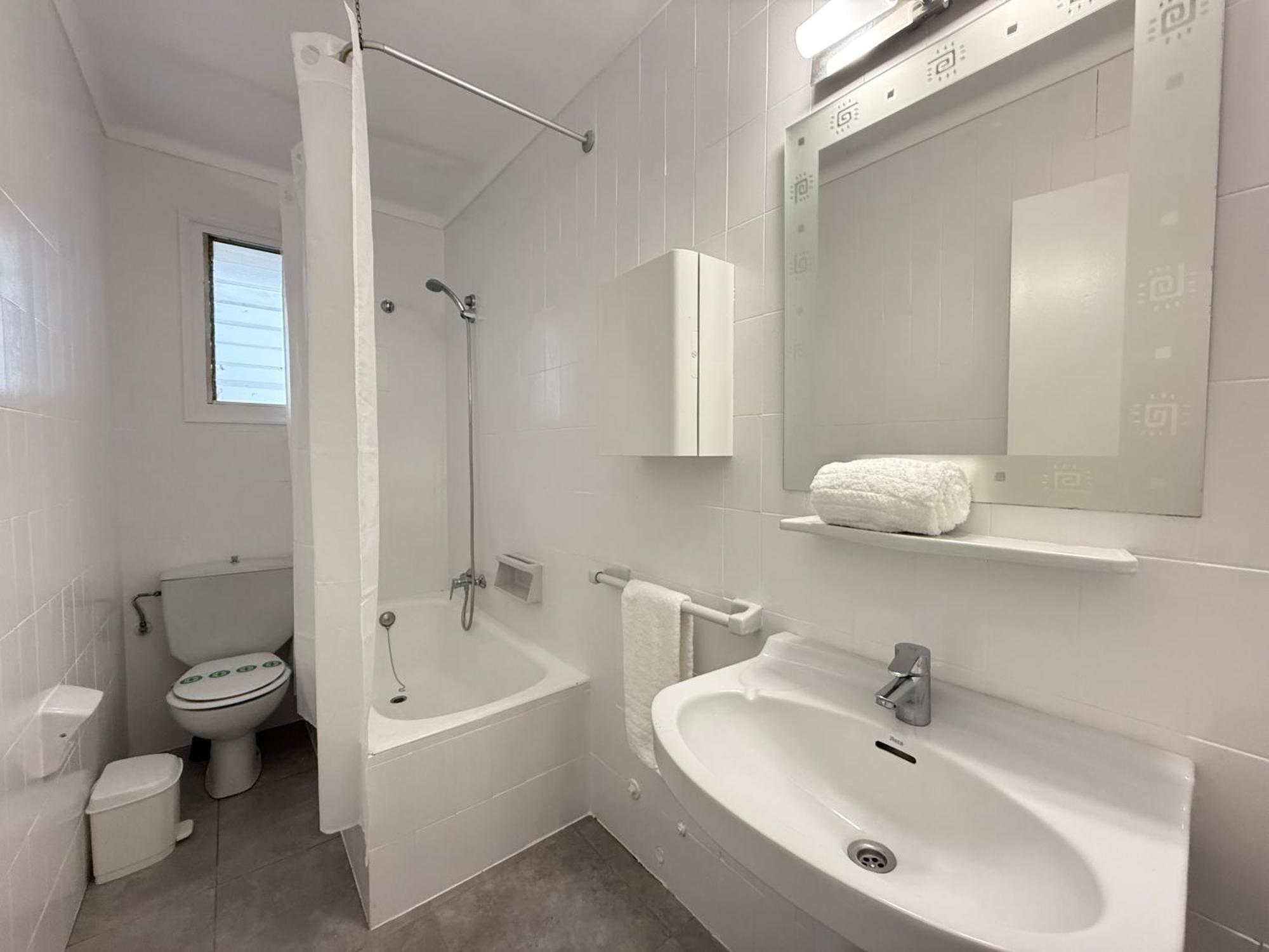 Ferienwohnung Agi Macia Centro Roses Exterior foto